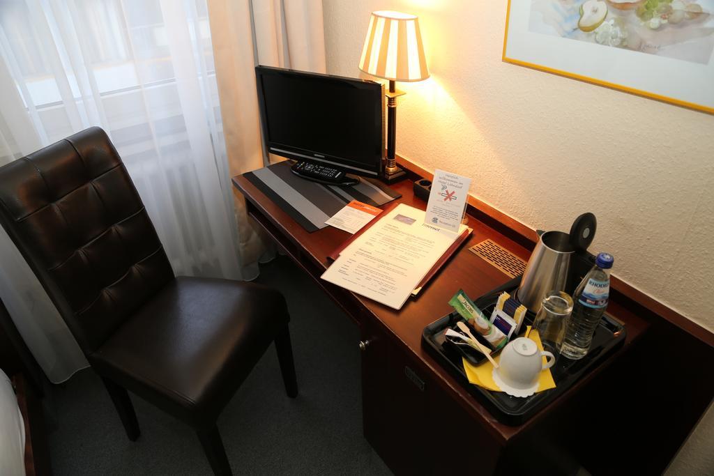 Hotel Löhndorf Bonn Rum bild